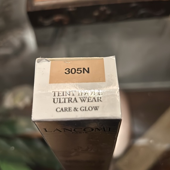 Lancôme Tient Idole Care & Glow in 305N - Picture 2 of 4